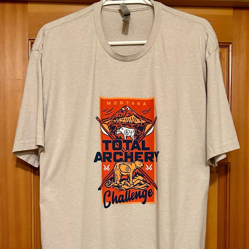 MENS XXL… NEXT LEVEL TEE SHIRT…